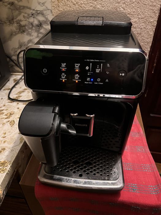 Продам кавомашинку Philips