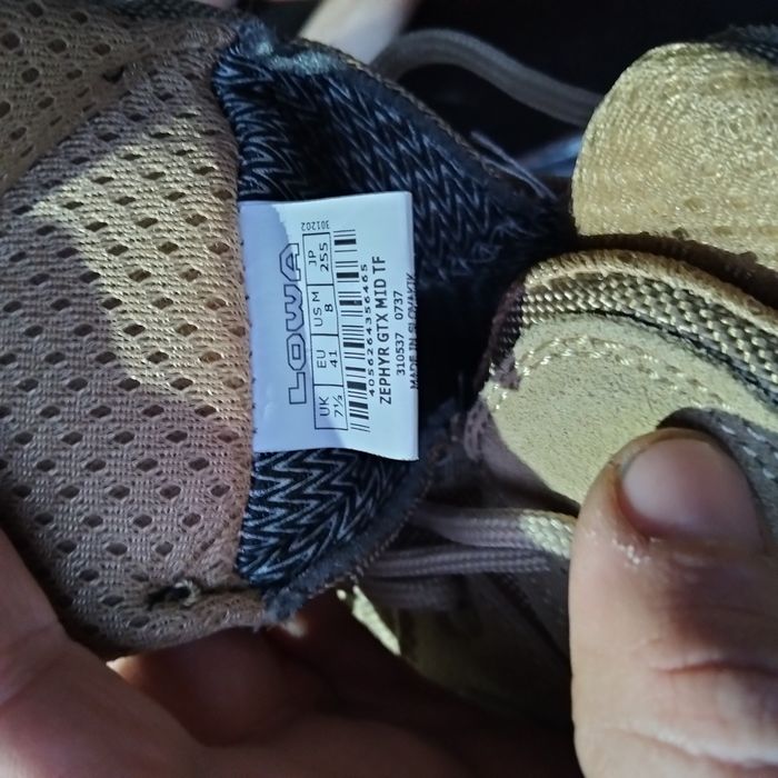 Продам тактичні  зимові Lowa 41р.