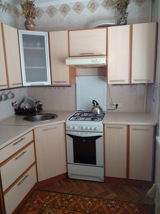 Продаються кухонні меблі