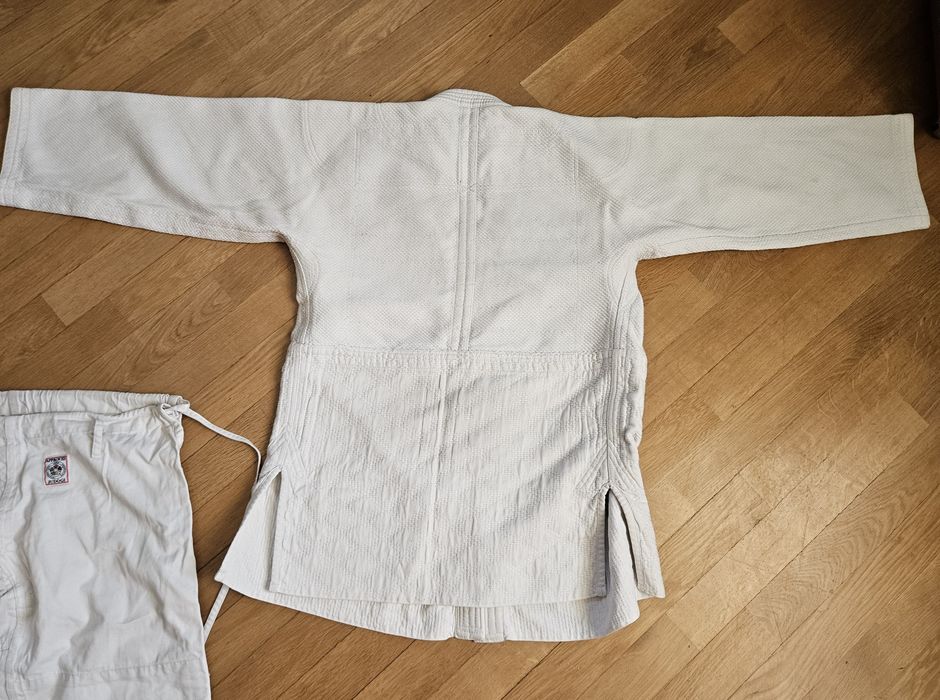 Кімоно IPPON GEAR для дзюдо