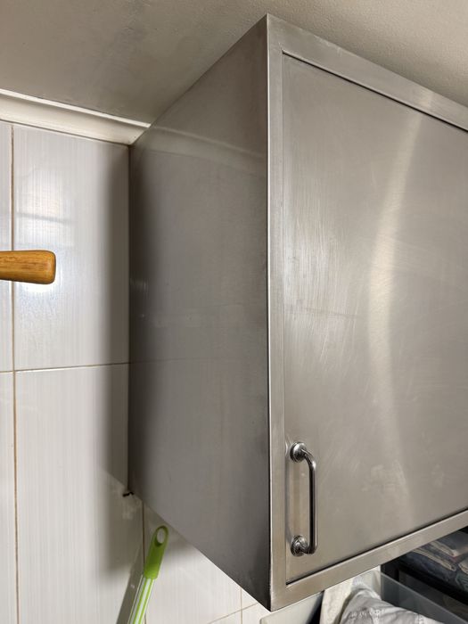 Armário de parede em inox