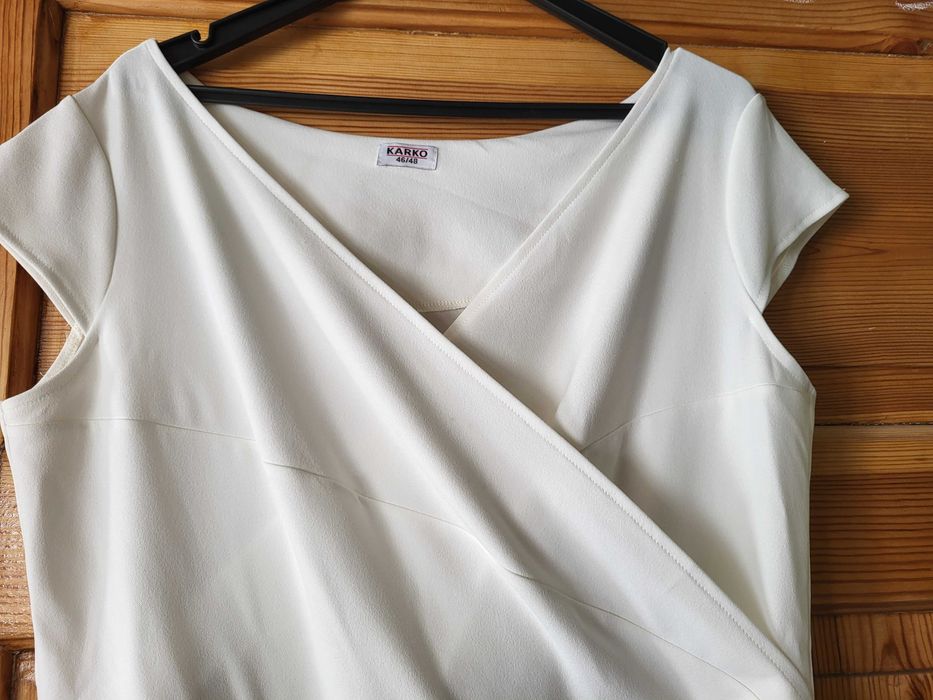 Biała sukienka r. 46/48