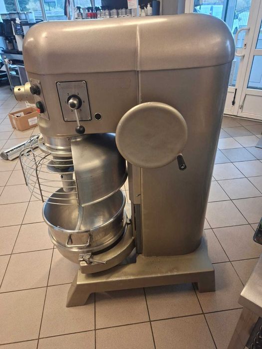 Mikser spiralny miesiarka do ciasta hobart 60 litr nowe akcesoria