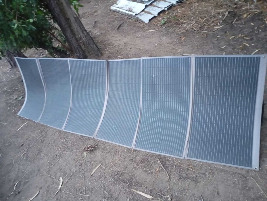 Estação de energia Aferiy P280 -  2048Wh Capacidade + Painel Solar Dobrável de 400W/h