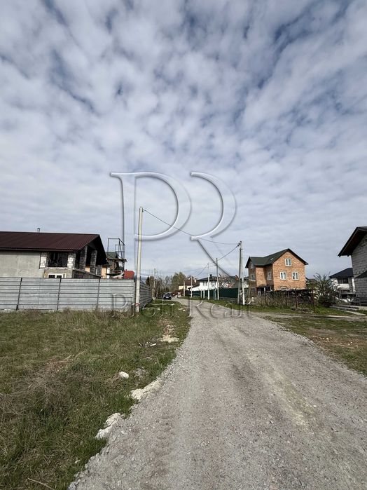 Продаж ділянки 17 соток / Погреби/ Зазимя Пухівка