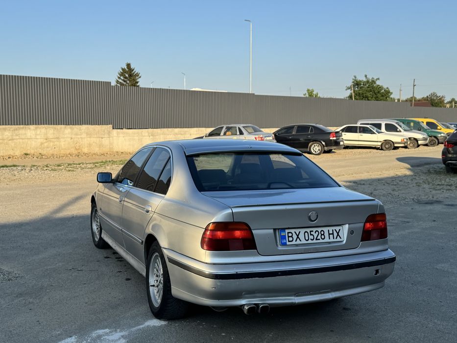 BMW 528 E39 бензин