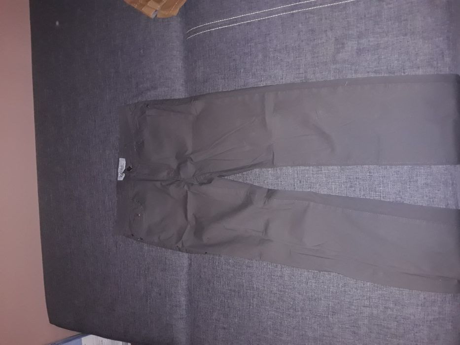 Sprzedam spodnie. Bardzo dobry stan. Różne rozmiary.