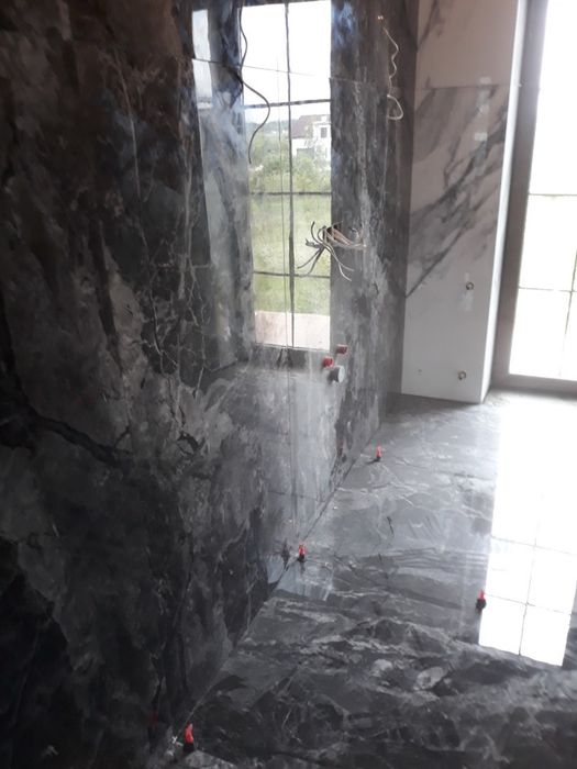 Виконуємо плиточні роботи