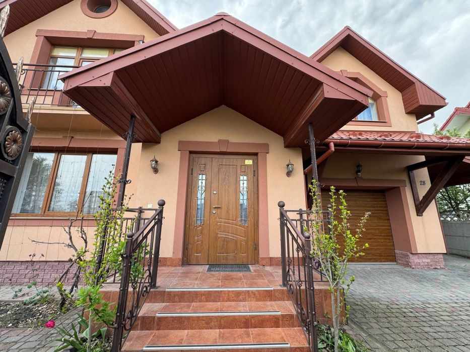 Продається будинок з сауною