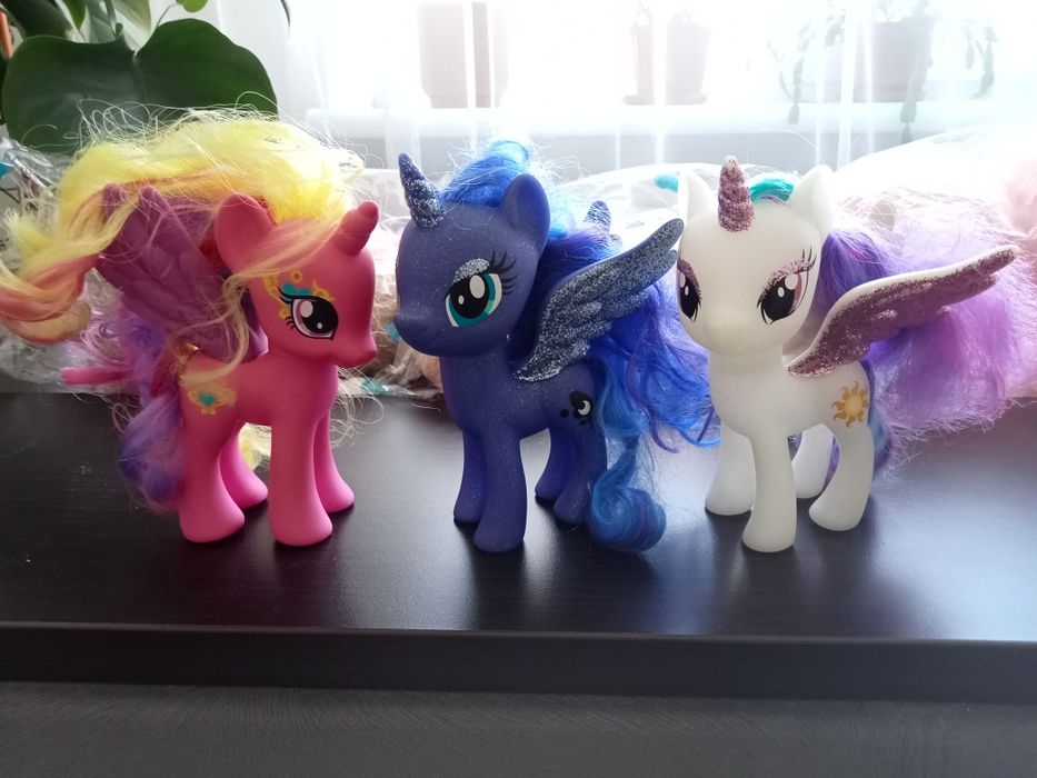 Поні my little pony - Принцеси Луна Селестія Каденс