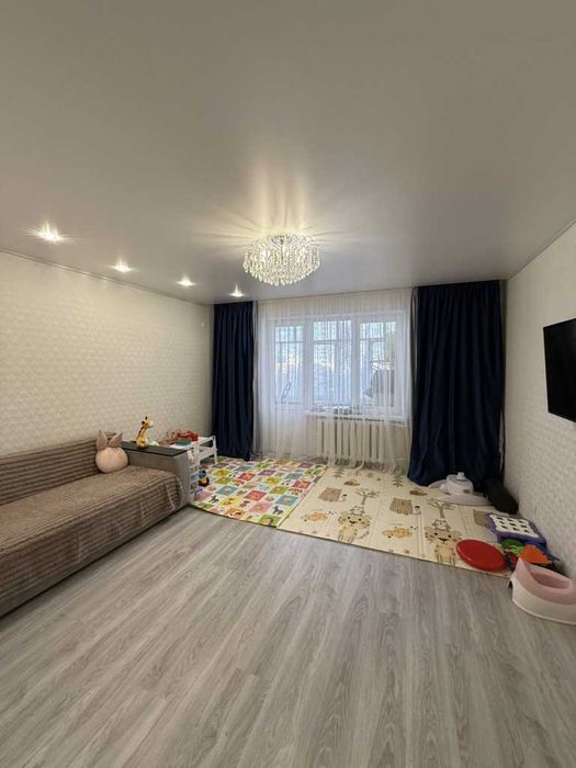 3к.квартира, Алмазний, окремі кімнати,  4/9, 66м2