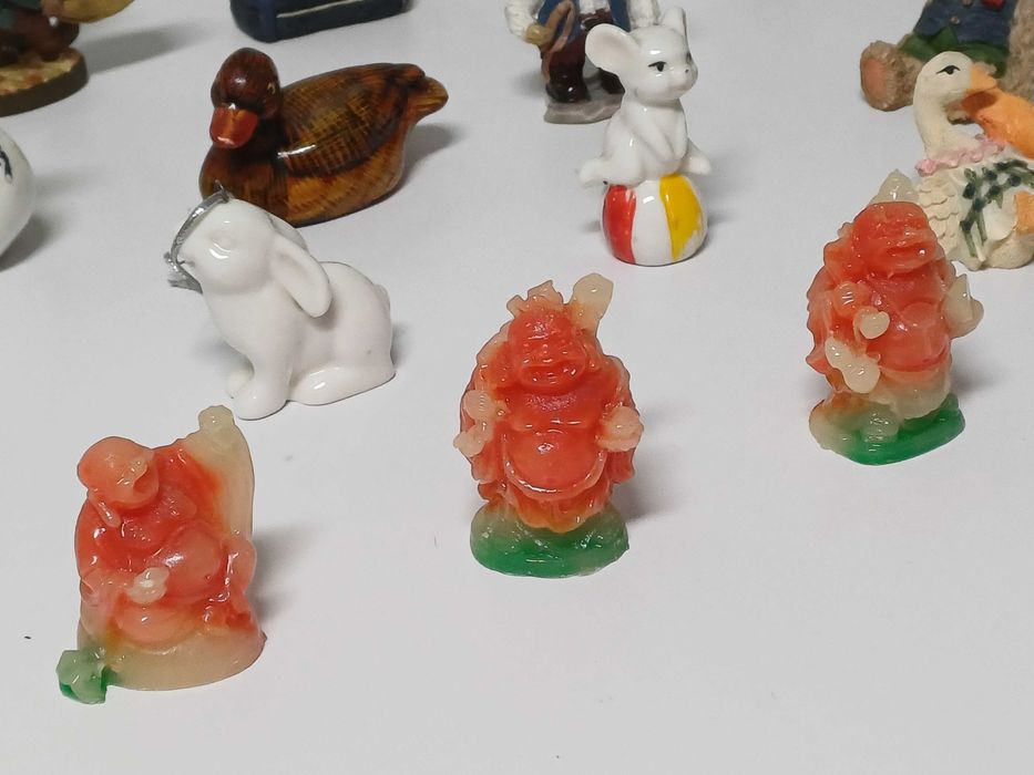 Bonecos e figuras várias 34 unidades