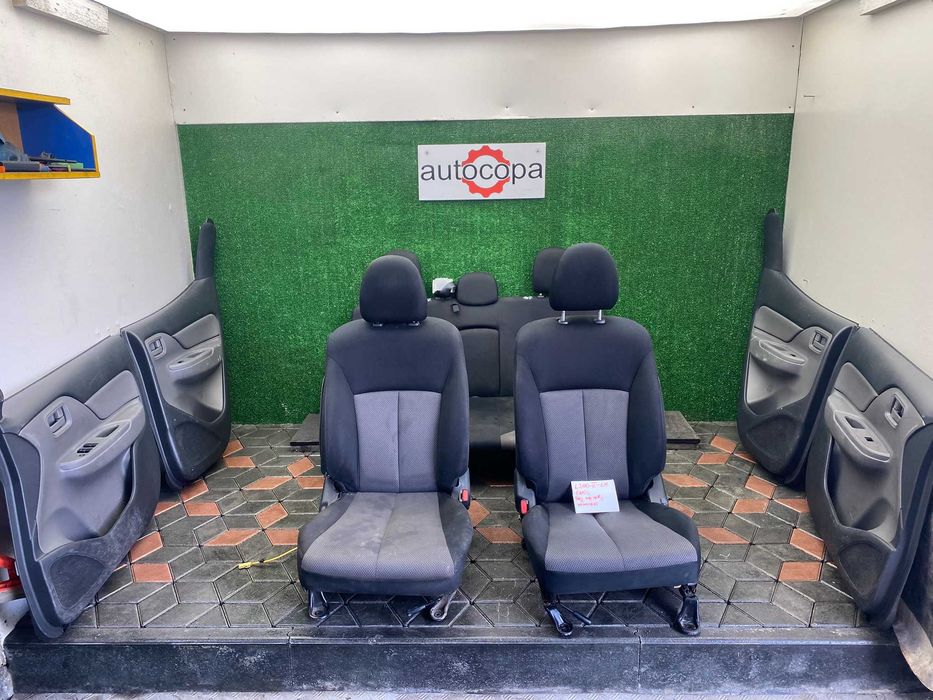 Комплект салону, сидіння сідушки  Mitsubishi L200 2015-2019 (1М)