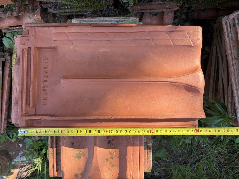Telhas e Topos Usadas (Ceramica Forte Labrugeira-Alenquer)