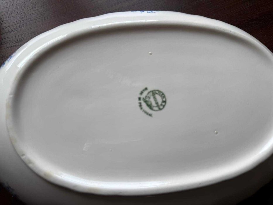 Conjunto Sacavém porcelana canelada com rosas azuis - 8 pratos + travessa oval