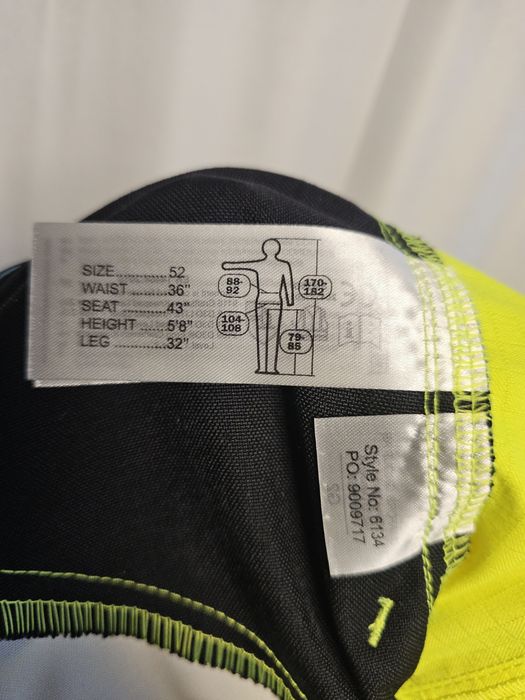 Spodenki robocze Snickers 6134 r.52 odblaskowe krotkie spodnie