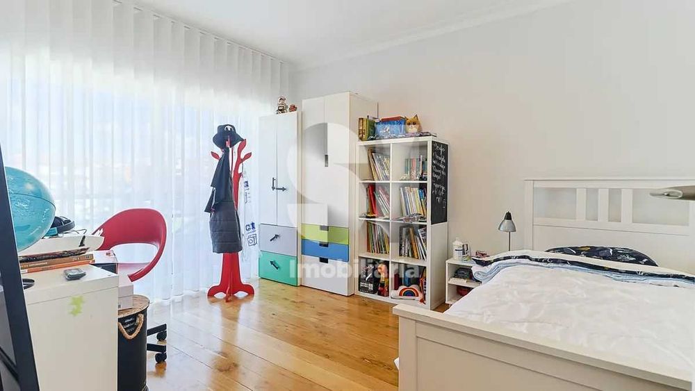 Apartamento T6 Celas duplex