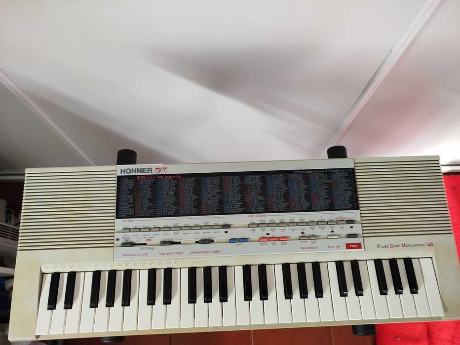 Teclado PCM - MIDI - HOHNER PSK15 (Vintage)