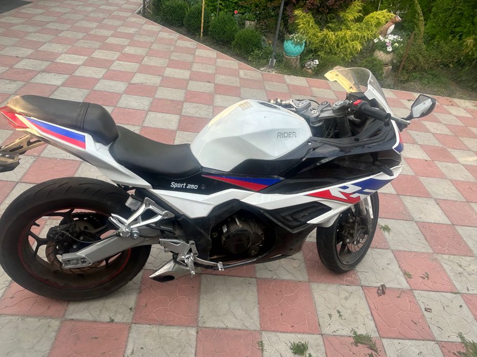 Мотоцикл Хісун райдер 250