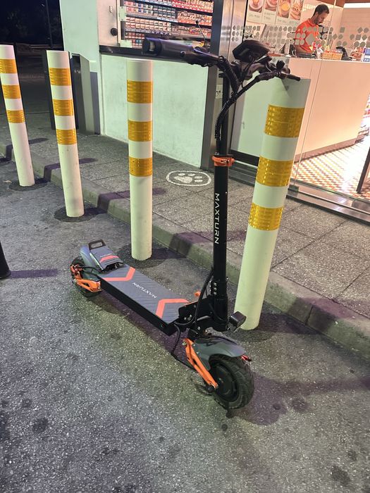 Trotinete MaxTurn X1 Ultra