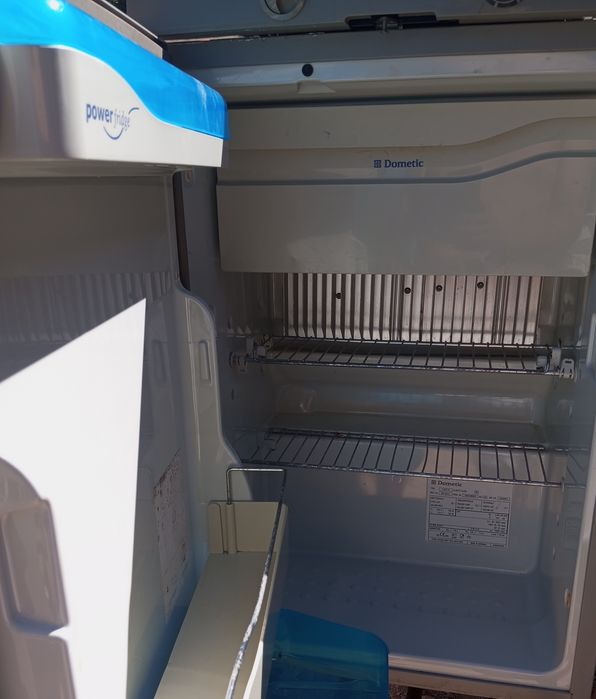Frigorífico Gás, 12v e 220v