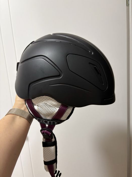 Buty narciarskie 24,5 i kask  Atomic