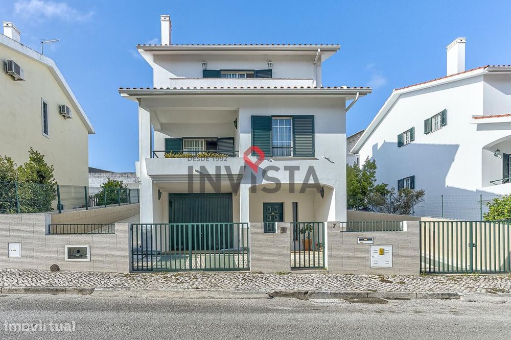 Moradia T3 com garagem para três carros