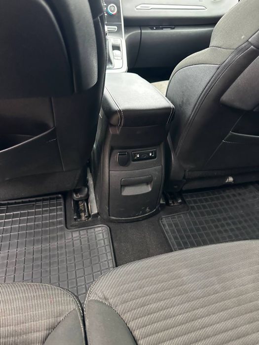 Продам Renault Scenic 2017