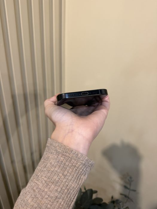Used IPHONE 16 Pro 256 Black Titanium Neverlock Дорошенка,28 IGrand