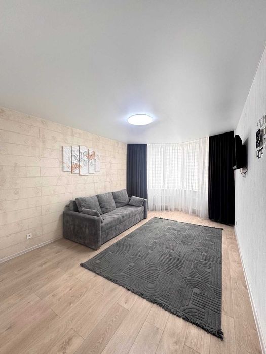 Оренда  1-кімнатної квартири (45 м²) — вул. Зелена, 281Б