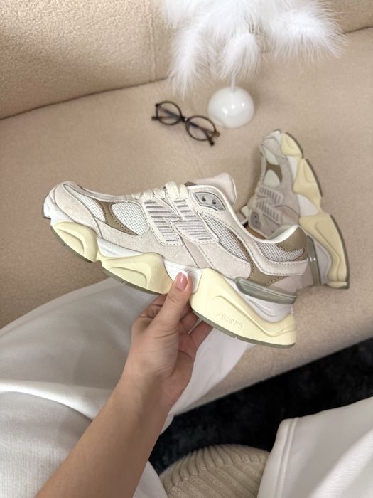 Кросівки жіночі New Balance 9060 бежеві замшеві | кроссовки женские NB