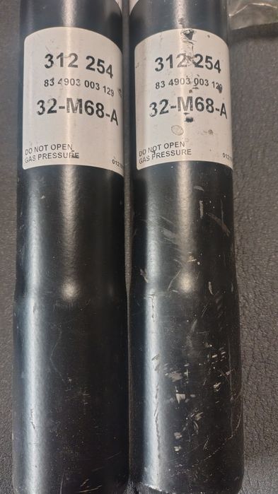 Amortyzatory BMW e34 Sachs przód NOWE