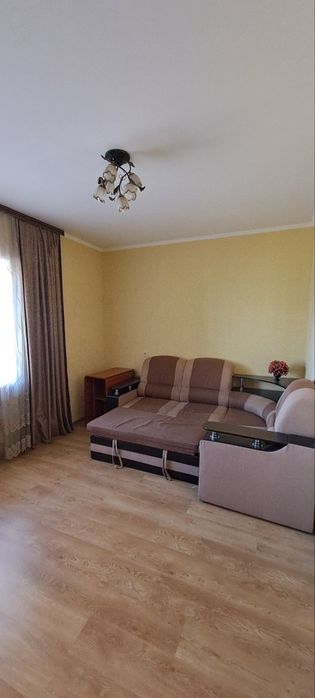 Центр.2-кімнатна квартира  напроти "Листопада