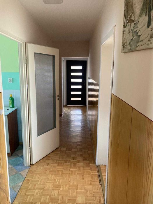 Wynajmę trzy pokoje