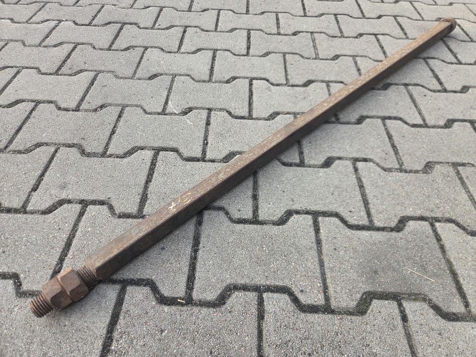 Oś do talerzówki 2,7 m