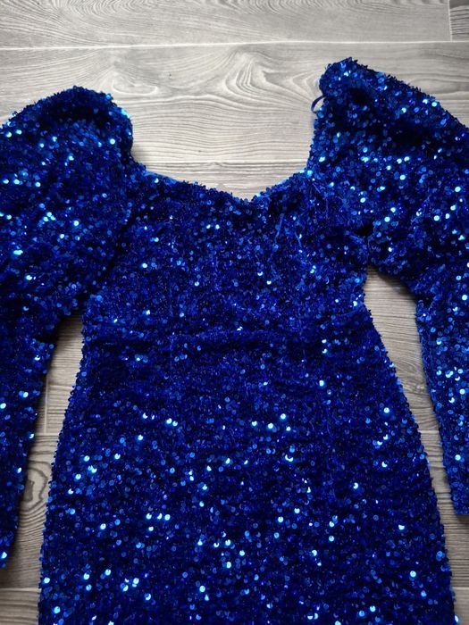 Нова розкішна синя сукня з паєтками