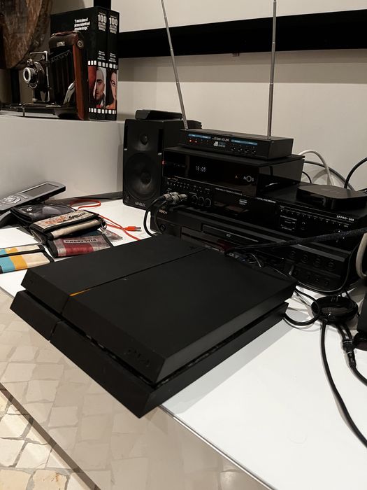 Play Station 4 Standard usada (500 gb)