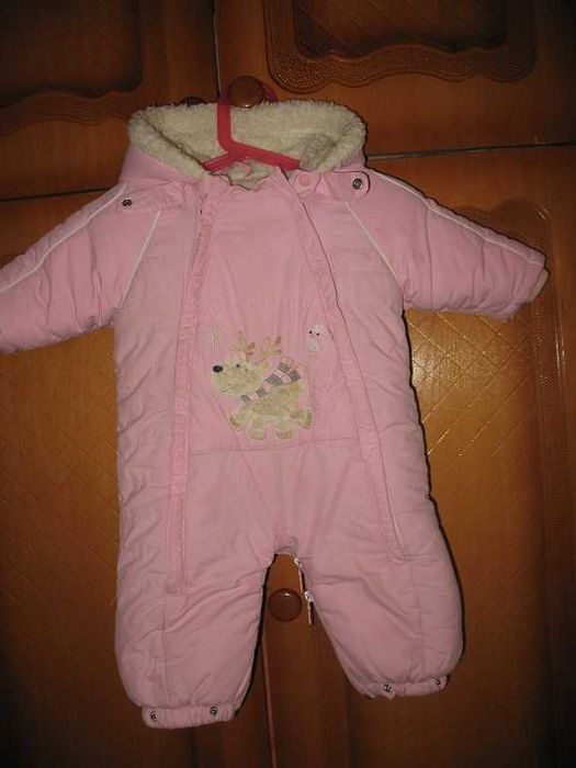 комбинезон и другая одежда  для новорожденных от 1-12 м