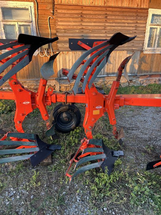 Оборотний плуг, Kuhn,Lemken,