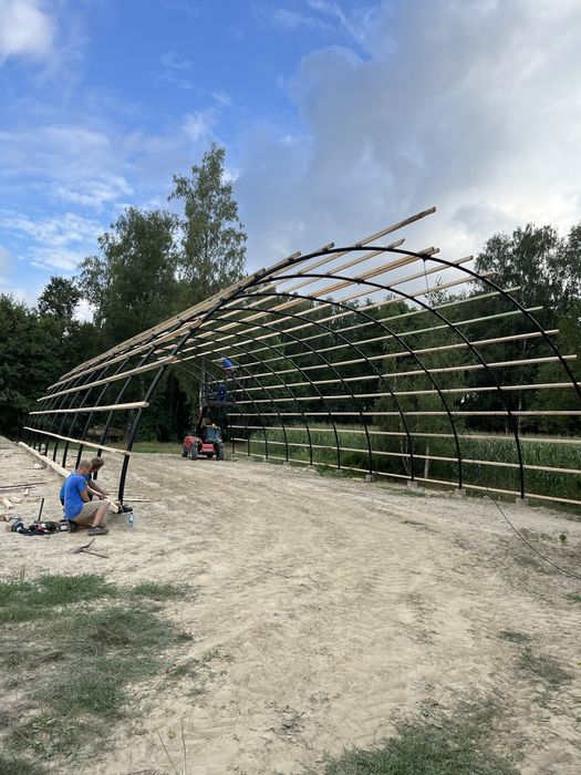 Konstrukcja hali łukowej