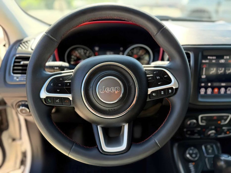 Jeep Compass      2021