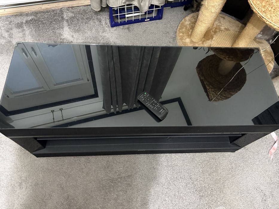 Sprzedam  szafkę Sony RHT-G900