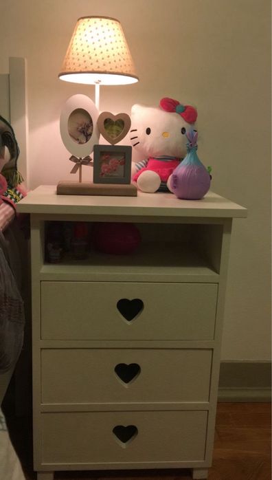 Vendo mesa de cabeceira Homes In Heaven Heart