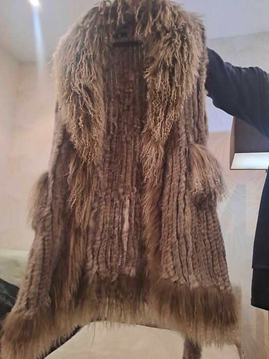 Colete pêlo cinza, castanho e bege degradé