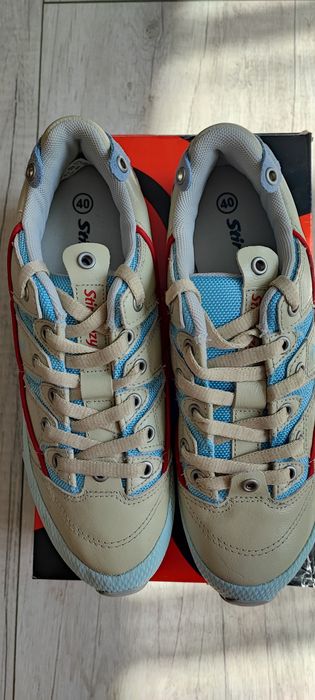 Buty firmy stir crazy