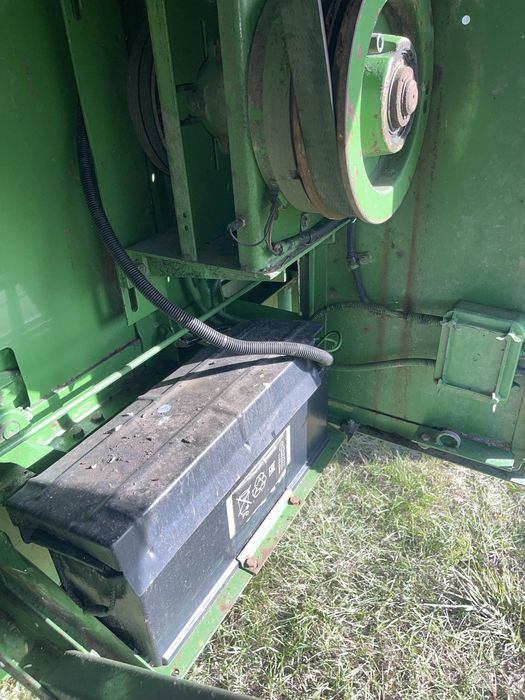 Комбайн John Deere 1065