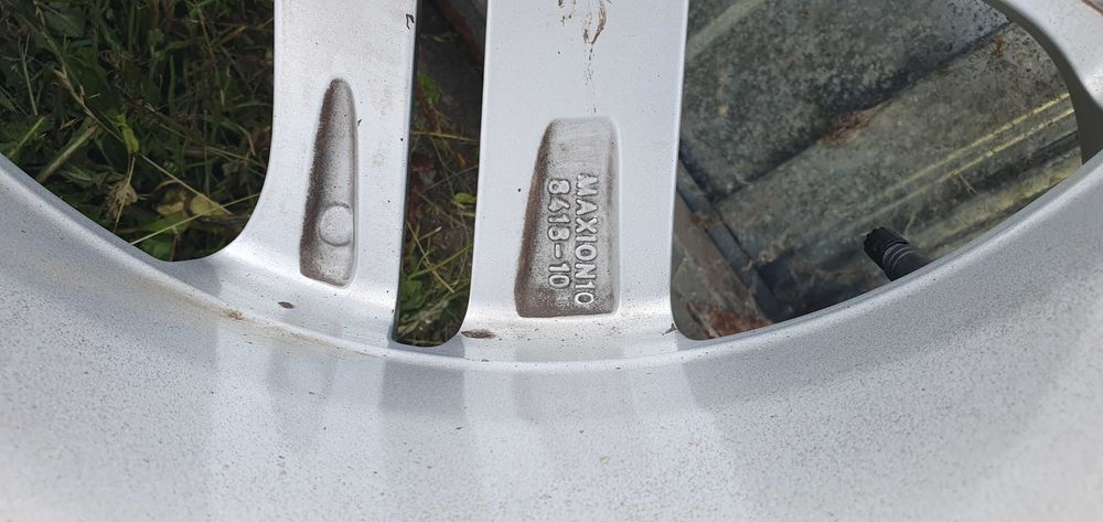 Felgi aluminiowe 16 Toyota, Suzuki plus opony -okazja