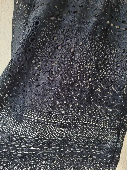 Czarna koronkowa prześwitującą bluzka Only