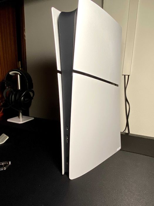 PS5 Slim  Digital - Como Nova | VENDA RÁPIDA