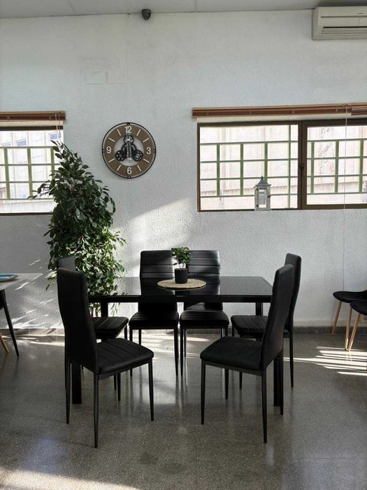 Conjunto de jantar preto com 6 lugares – em promoção!